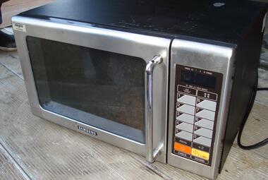 used samsung snackmate cm1049 microwave reading berkshire
