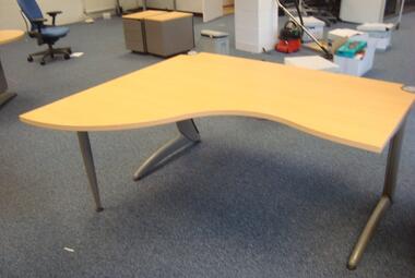 steelcase tnt delta corner desk 1.6m x 1.4m beech reading newbury berkshire