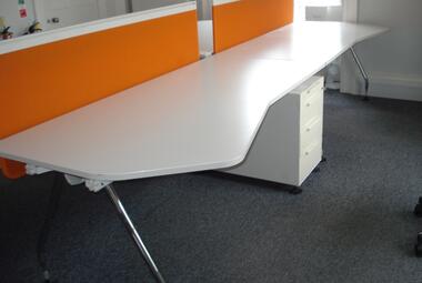 vitra 1800mm wave desk white berkshire
