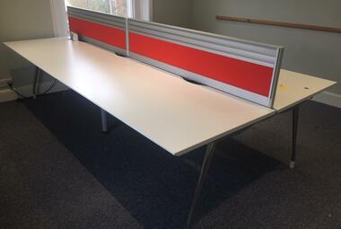 herman miller 4 man white workstation newbury berks 