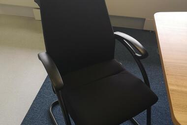 pledge high back exec cantilever meeting chair with arms black fabric newbury berks