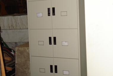 used triumph 10 compartment locker tower oxford 