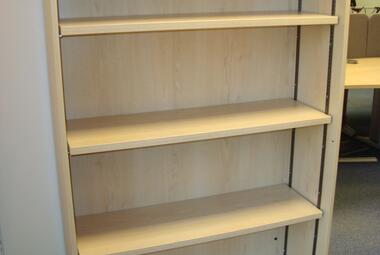 1600mm H maple bookcase with 4 shelves reading berkshire 