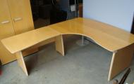 verco exec corner desk with return maple veneer reading newbury berkshire 