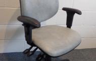 High Back Vinyl Operator Chair, gas lift, lumbar support, Used 