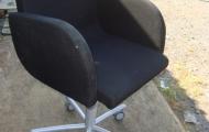 fully upholstered kinnarps meeting visitor swivel chair 