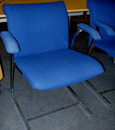 Blue Fabric Cantilever Meeting Chair with Arms