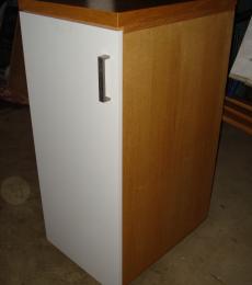 1 door cupboard with cage pull outs newbury berks 